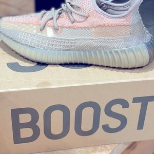 Size 8 Yeezy Boost 350 V2